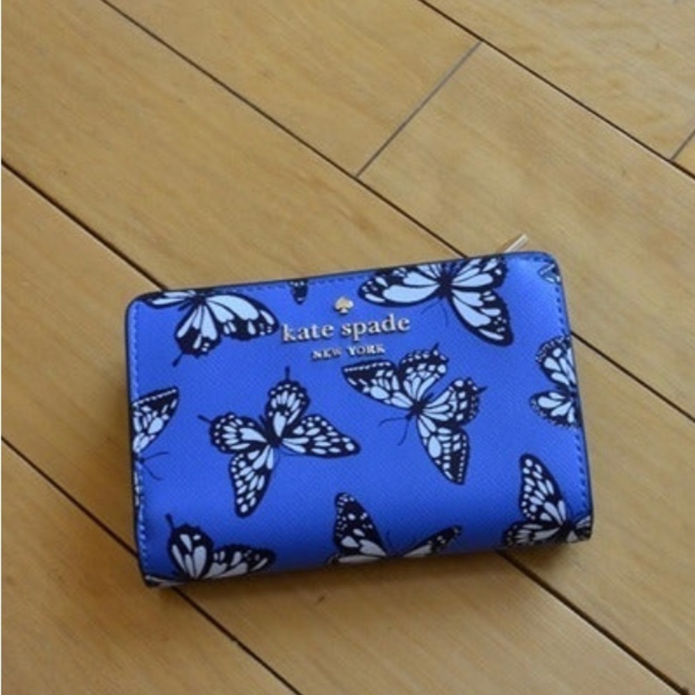 Kate Spade Staci Medium
Comparment Bifold Butterfly
Wallet